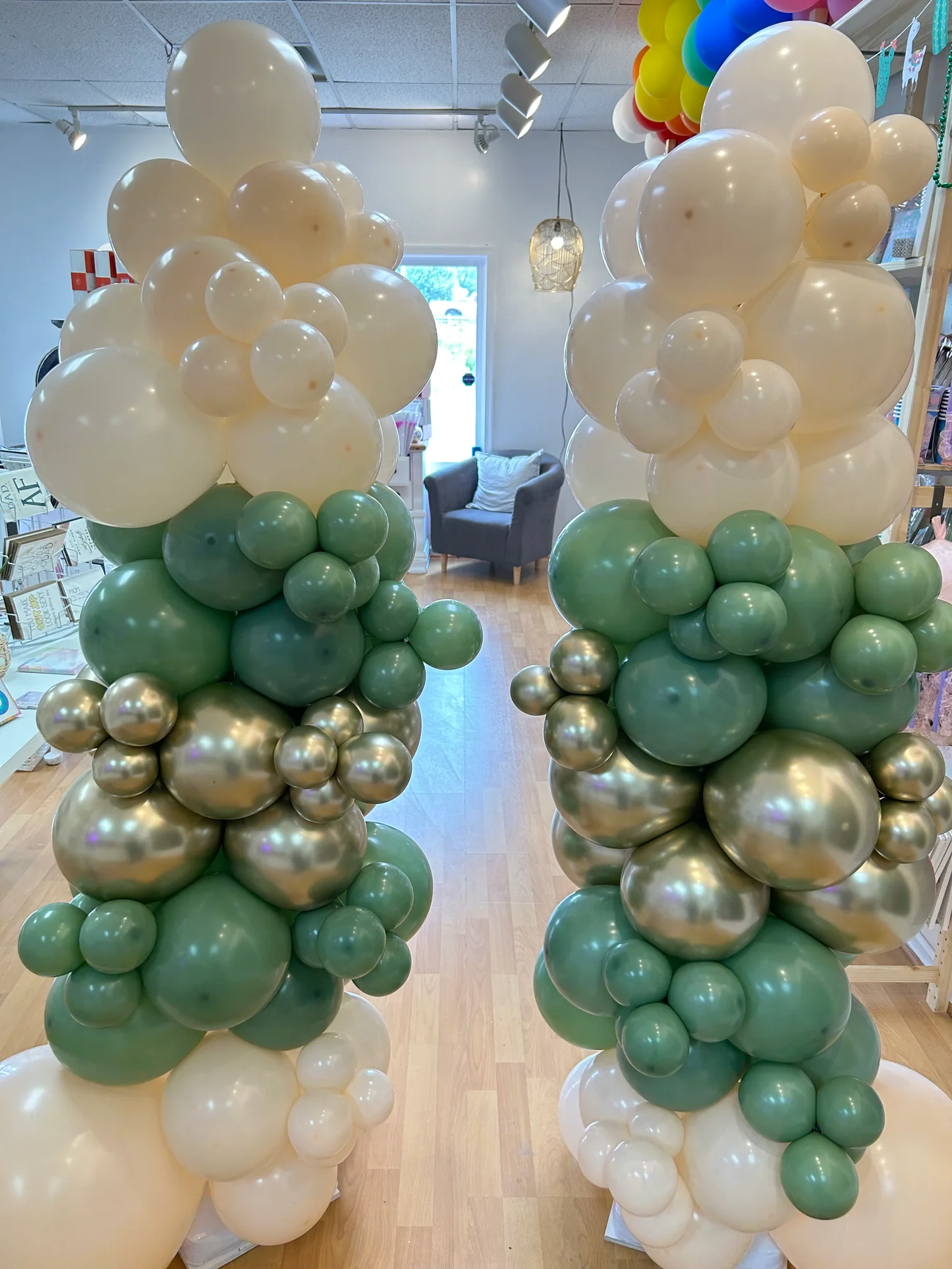 Pair of Organic Columns